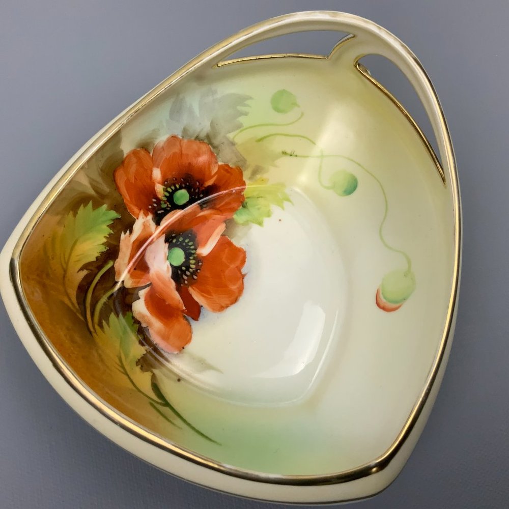 Antique Nippon Hand Painted Poppies Triangular Bowl - Picture 14 of 16